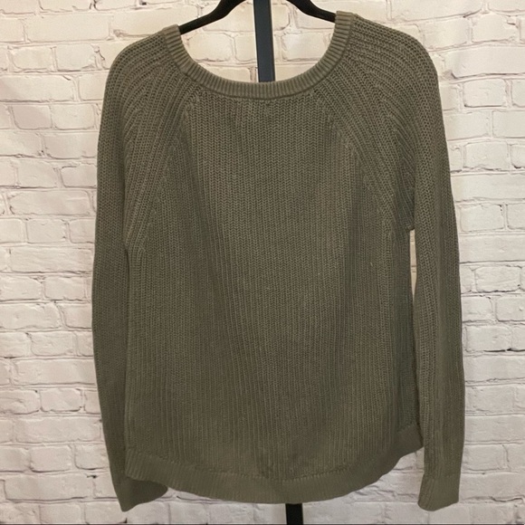 Gap Olive Green Pull Over Knit Sweater Size Large - Picture 2 of 4